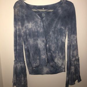 Bell sleeved crossed tie dye blouse